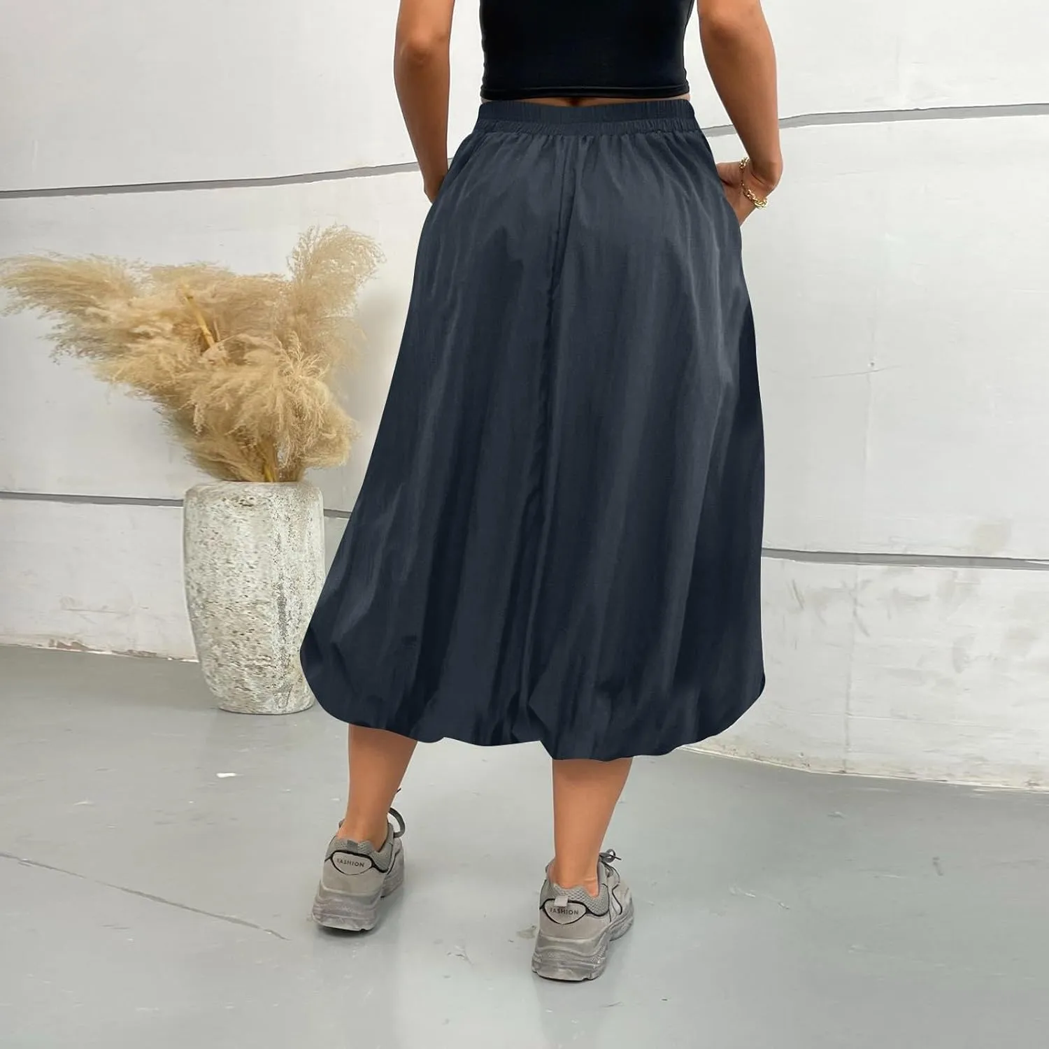 Bubble Midi Skirts for Women Trendy 2025 Summer Vacation Elastic High Waisted Flowy Long Skirt with Pockets