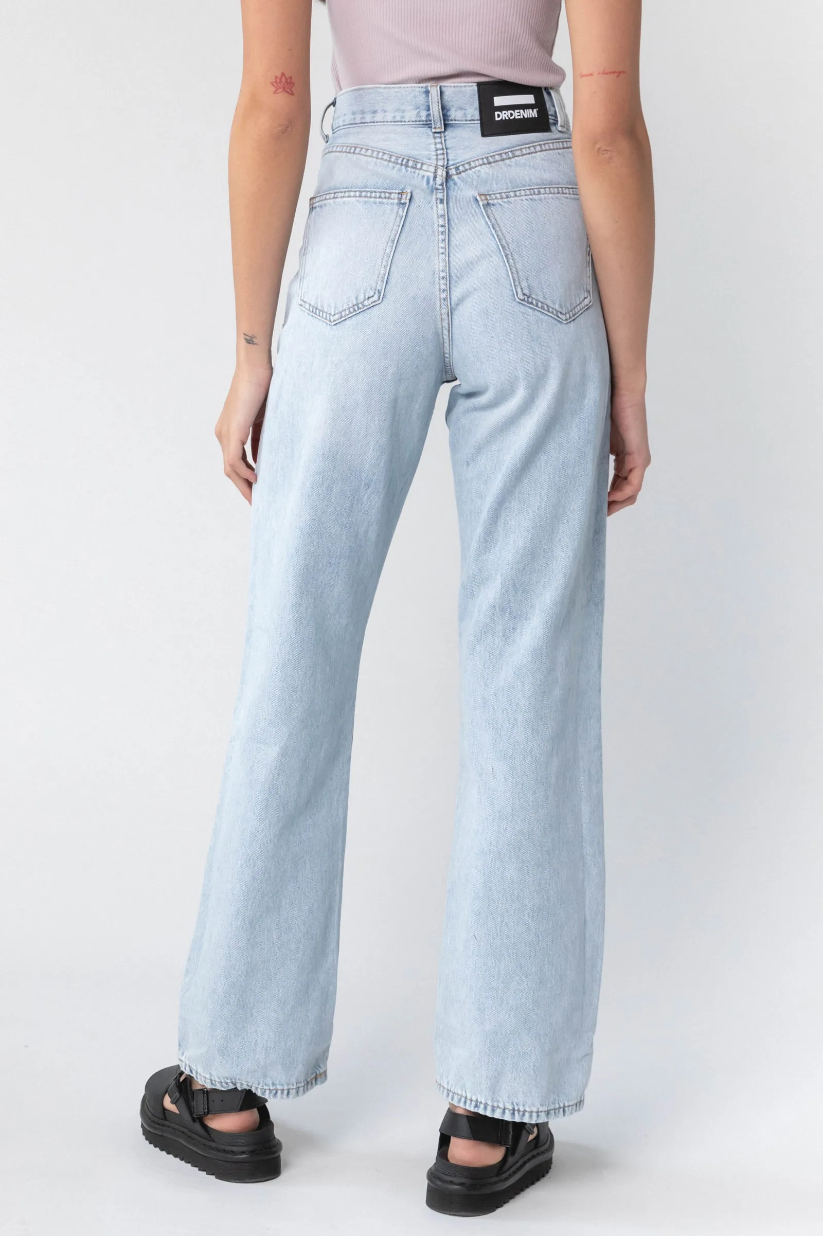 Echo Straight Jeans - Bleach Sky