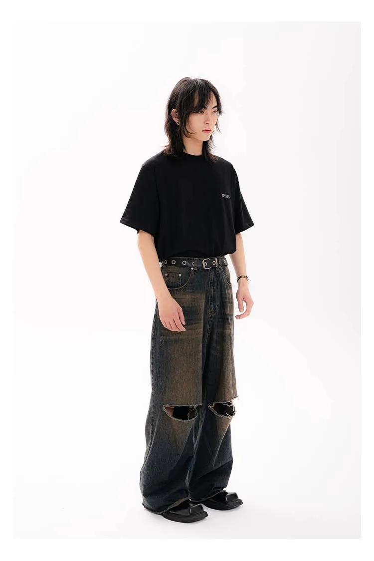 Straight leg loose ripped jeans